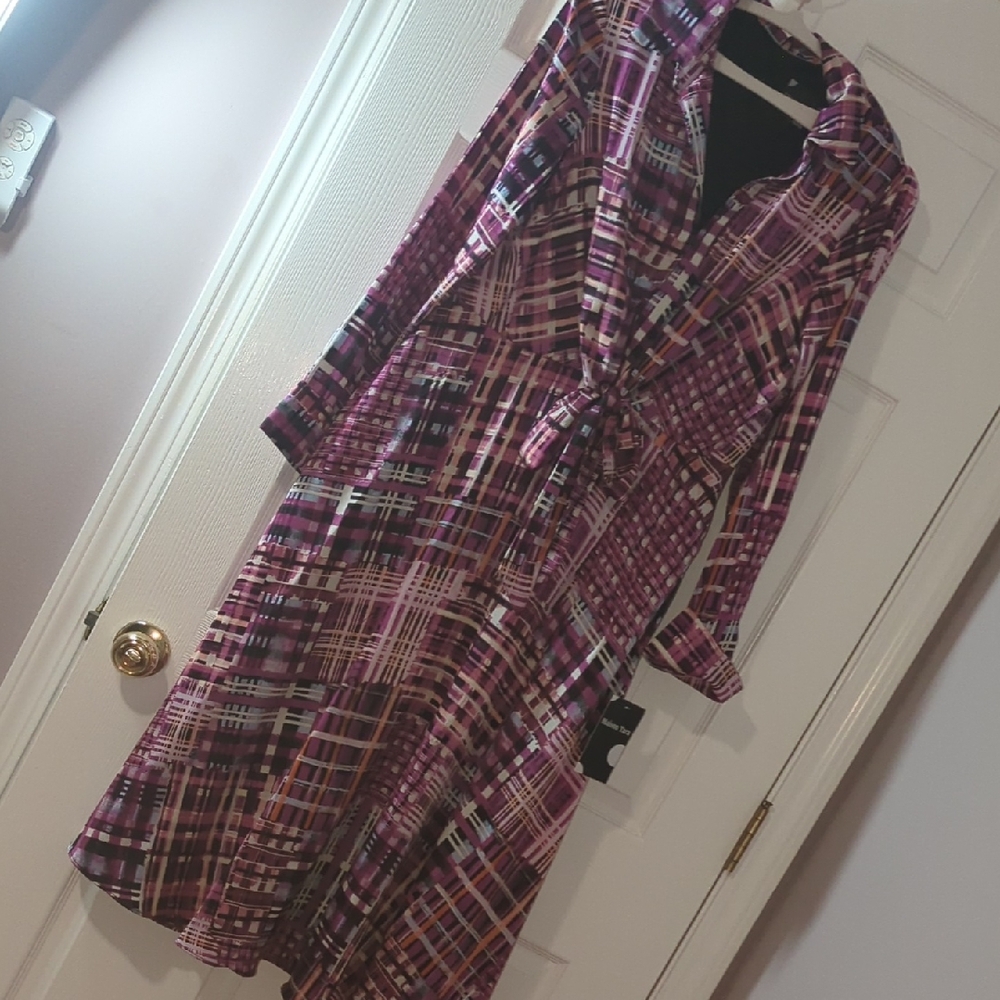 Maison Tara Long Sleeve Dress Size 12 With Pockets NWT